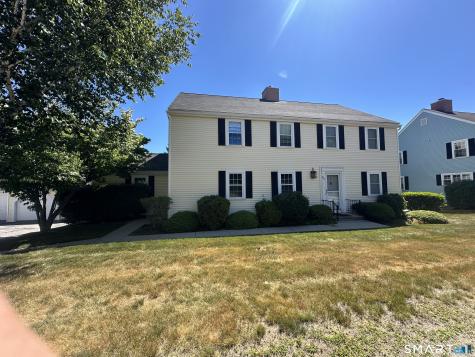 6 Heritage Square Mansfield CT 06250