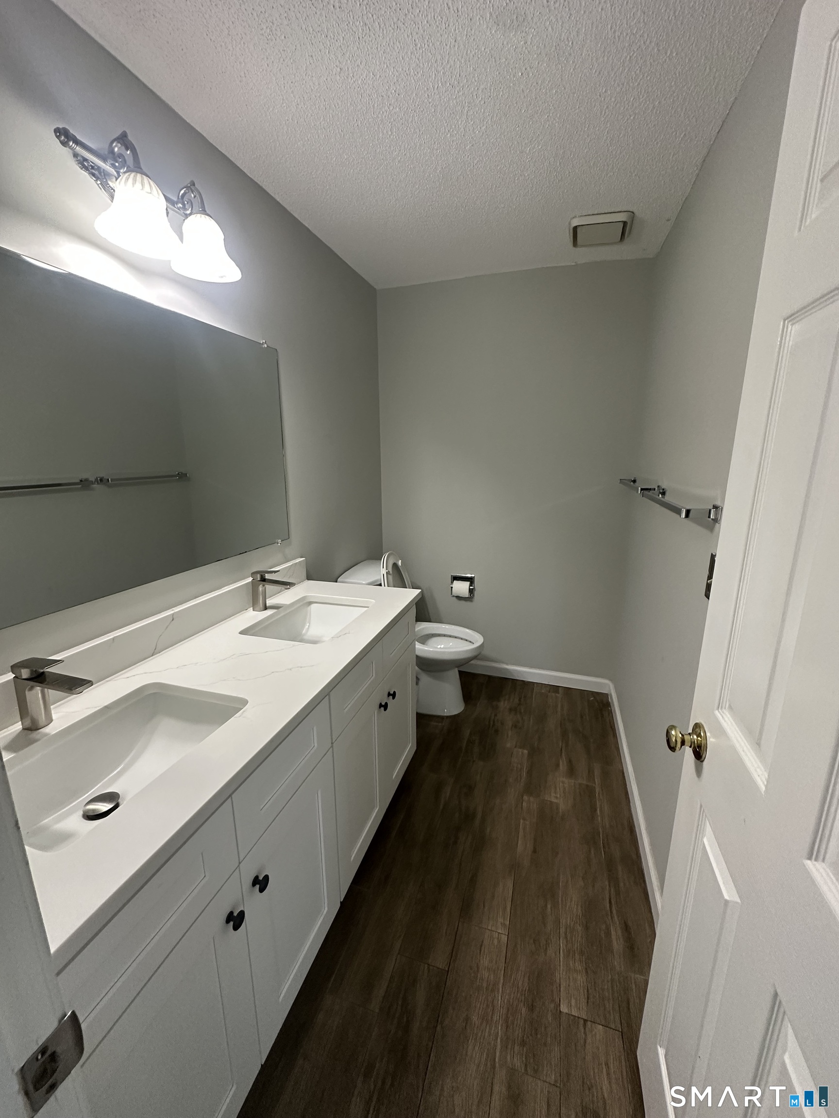 6 Heritage Square Mansfield CT 06250