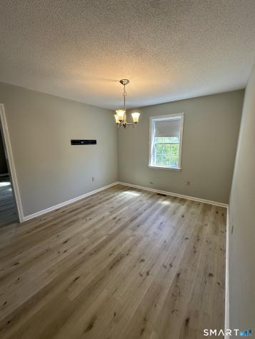 6 Heritage Square Mansfield CT 06250