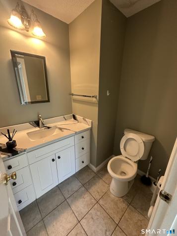 6 Heritage Square Mansfield CT 06250
