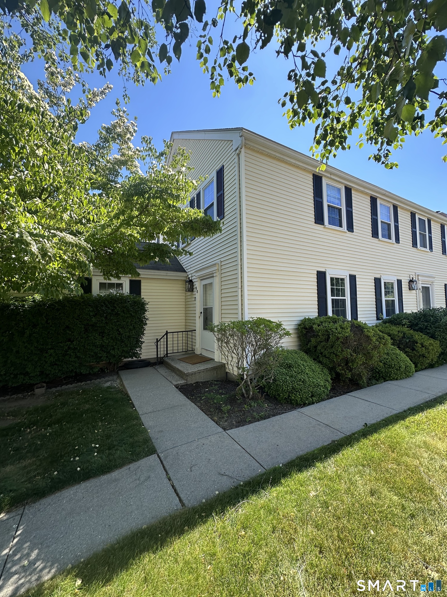 6 Heritage Square Mansfield CT 06250