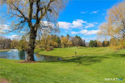 12 Applewood Lane Avon CT 06001