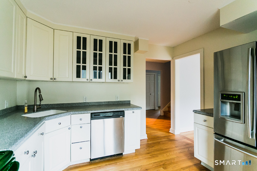 12 Applewood Lane Avon CT 06001