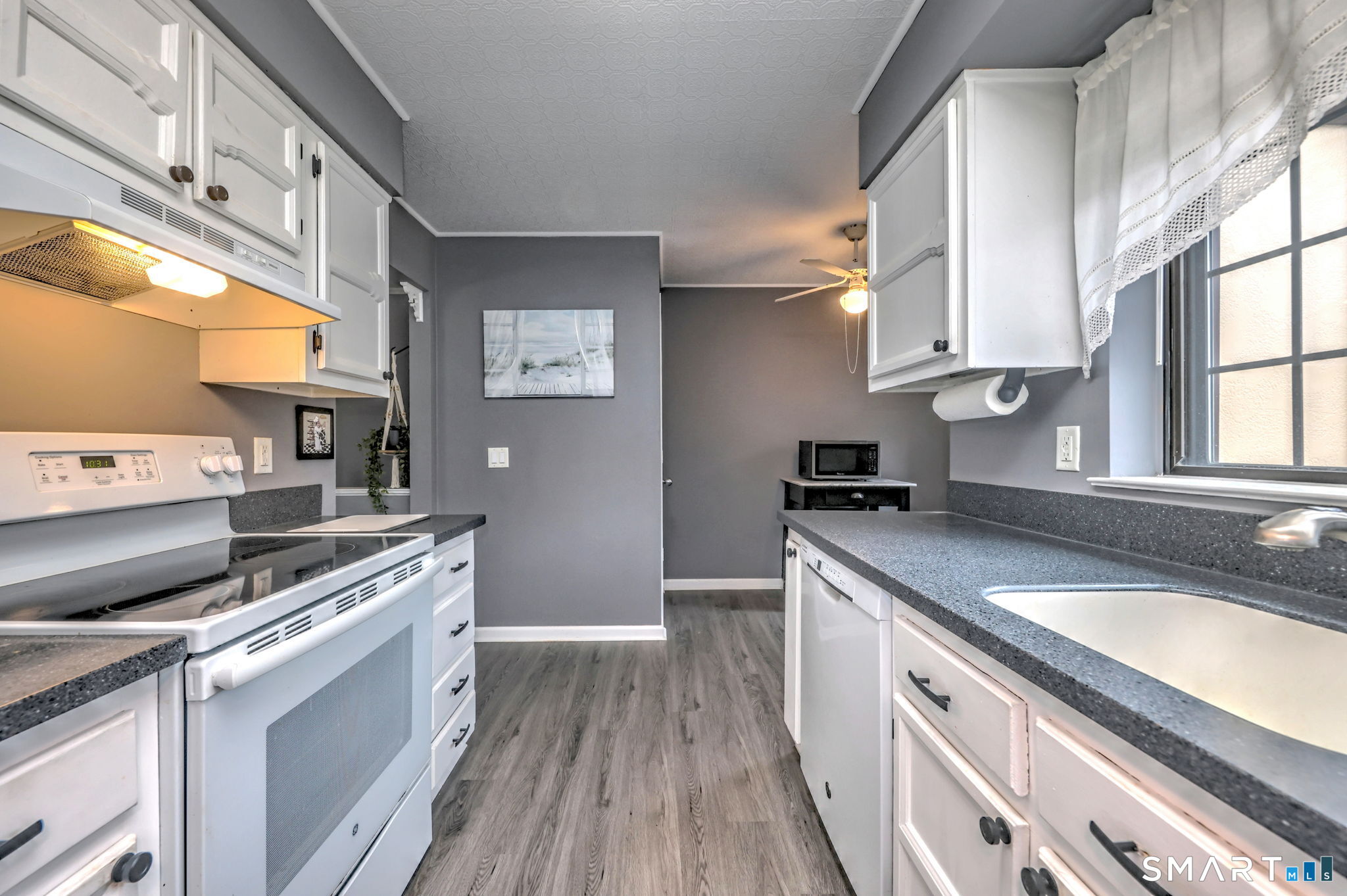 110 Foxwood Close Milford CT 06461