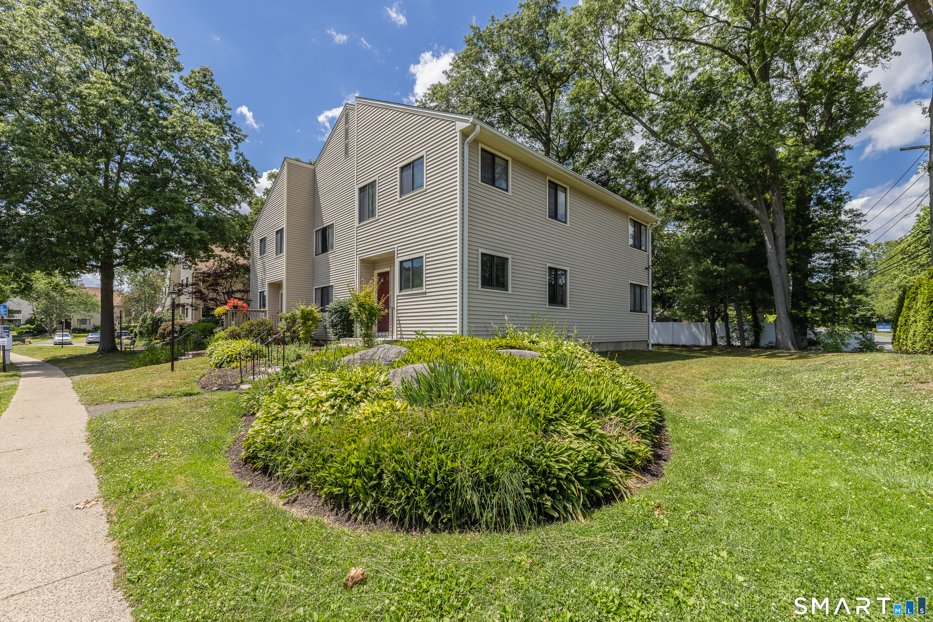 10 Lance Circle Bridgeport CT 06606