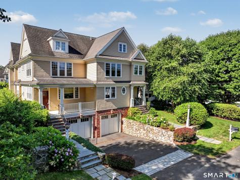32 Reynolds Place Greenwich CT 06830