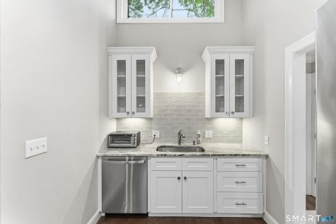 892 Heritage Village Southbury CT 06488