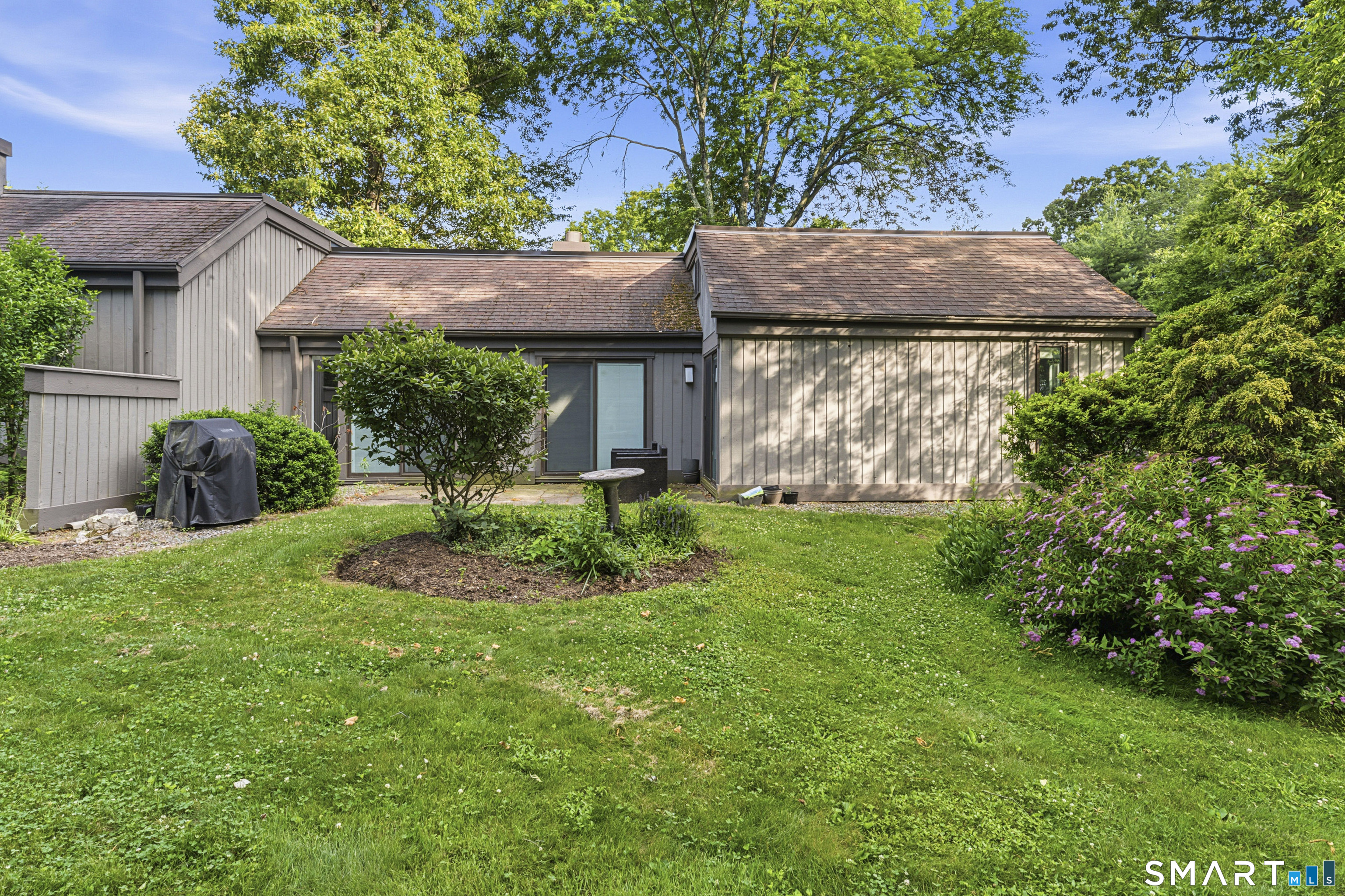 892 Heritage Village Southbury CT 06488
