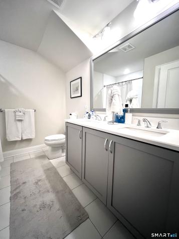 178 Ridgewood Drive Middlebury CT 06762