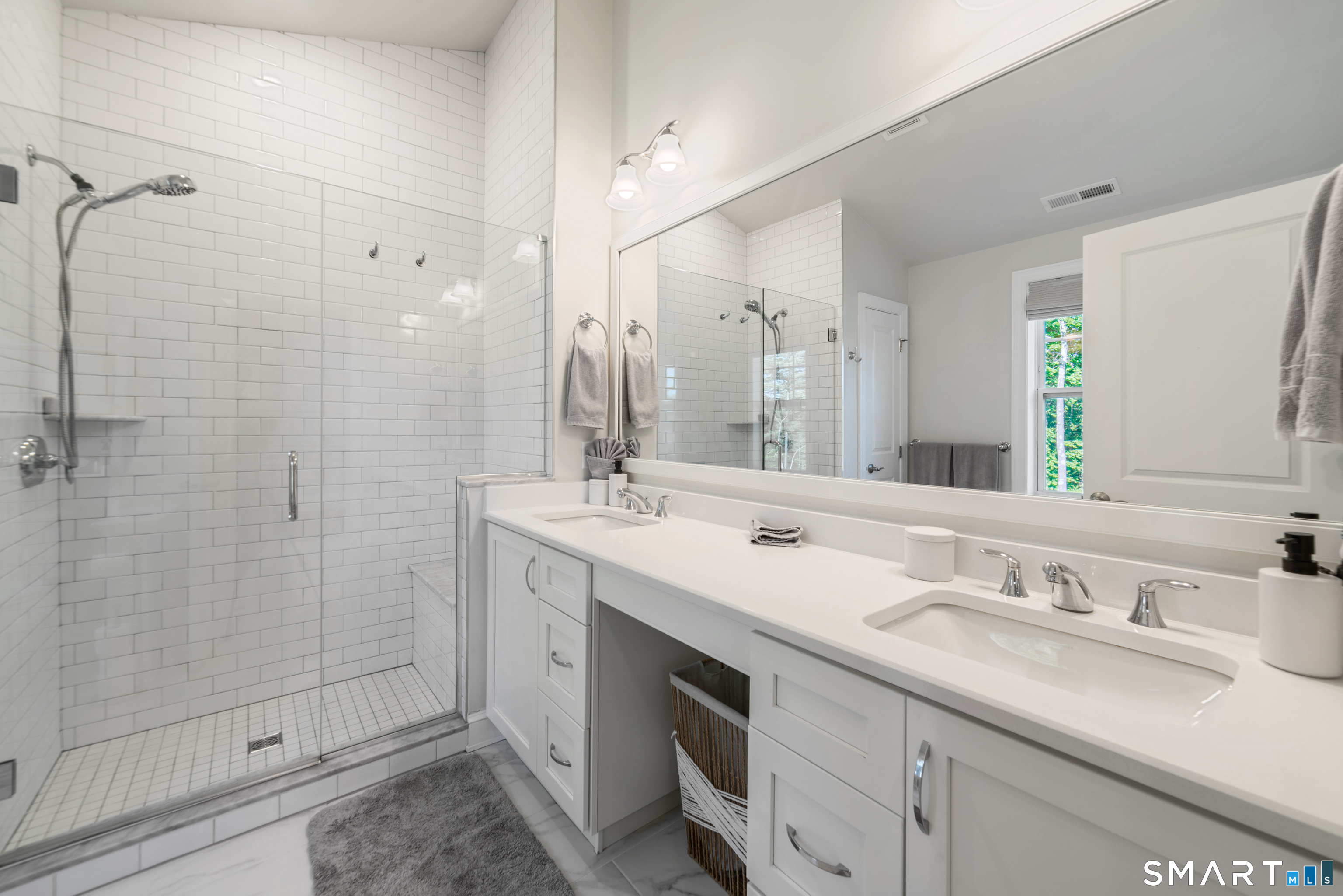 178 Ridgewood Drive Middlebury CT 06762