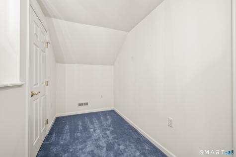19 Plumrose Court Portland CT 06480