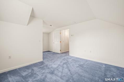 19 Plumrose Court Portland CT 06480