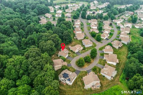 19 Plumrose Court Portland CT 06480
