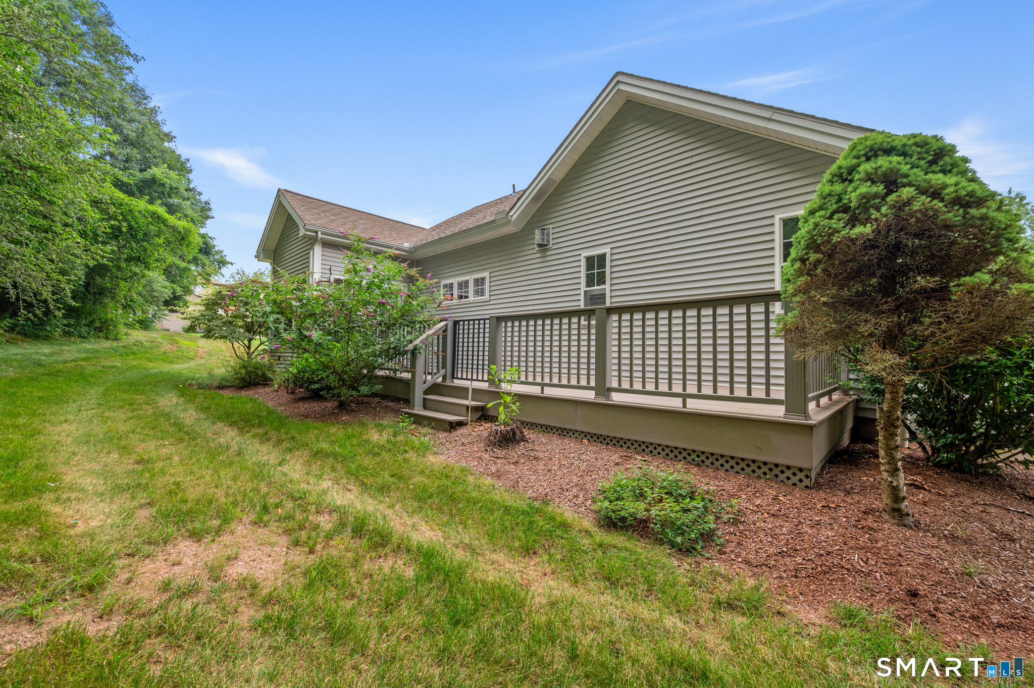 19 Plumrose Court Portland CT 06480