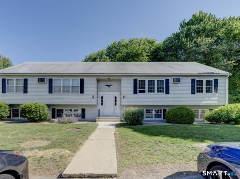 84 Founders Village Clinton CT 06413