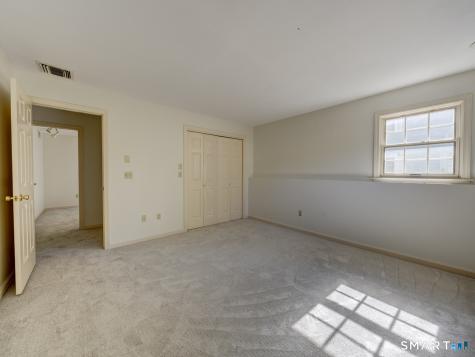 84 Founders Village Clinton CT 06413