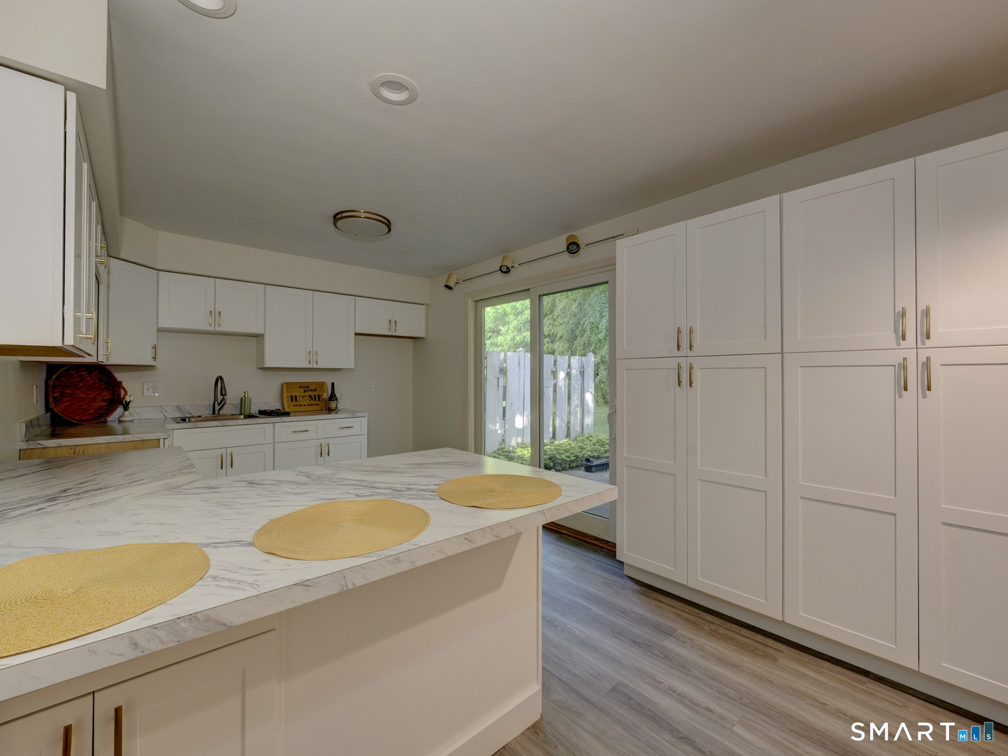 84 Founders Village Clinton CT 06413
