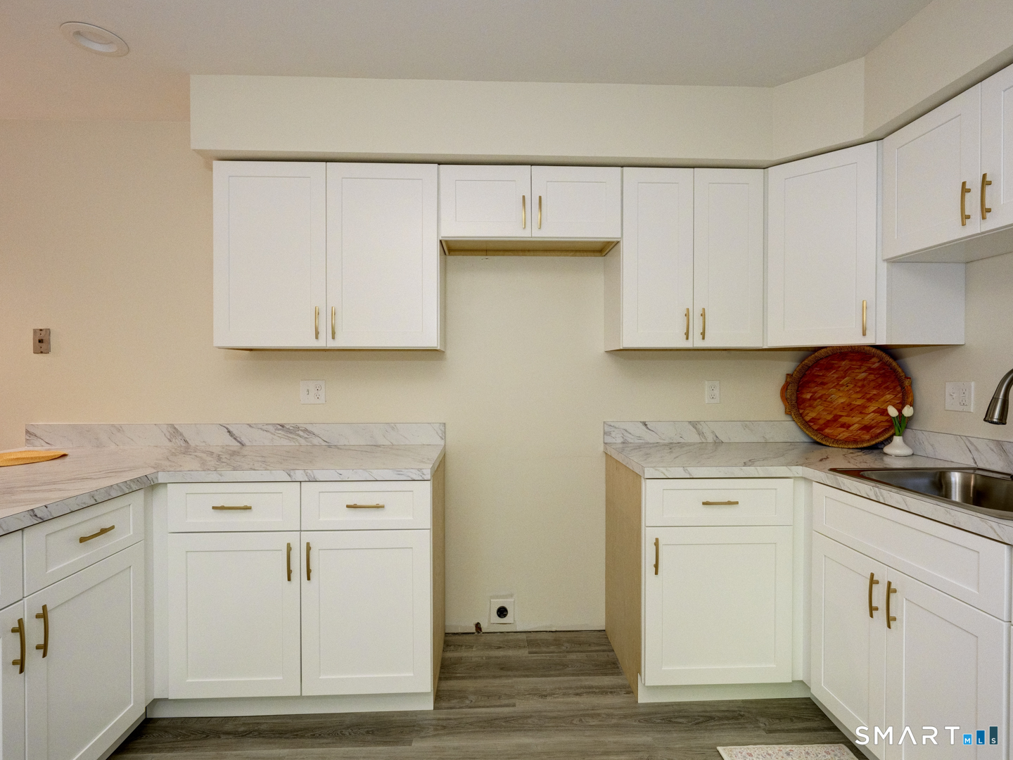 84 Founders Village Clinton CT 06413