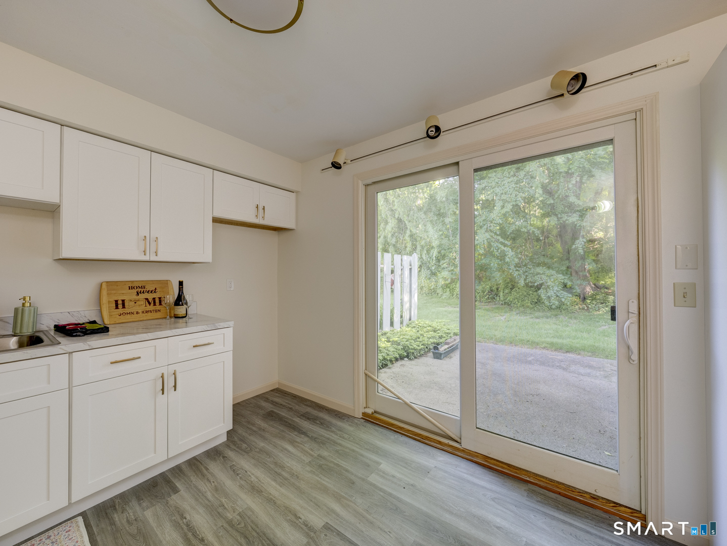 84 Founders Village Clinton CT 06413