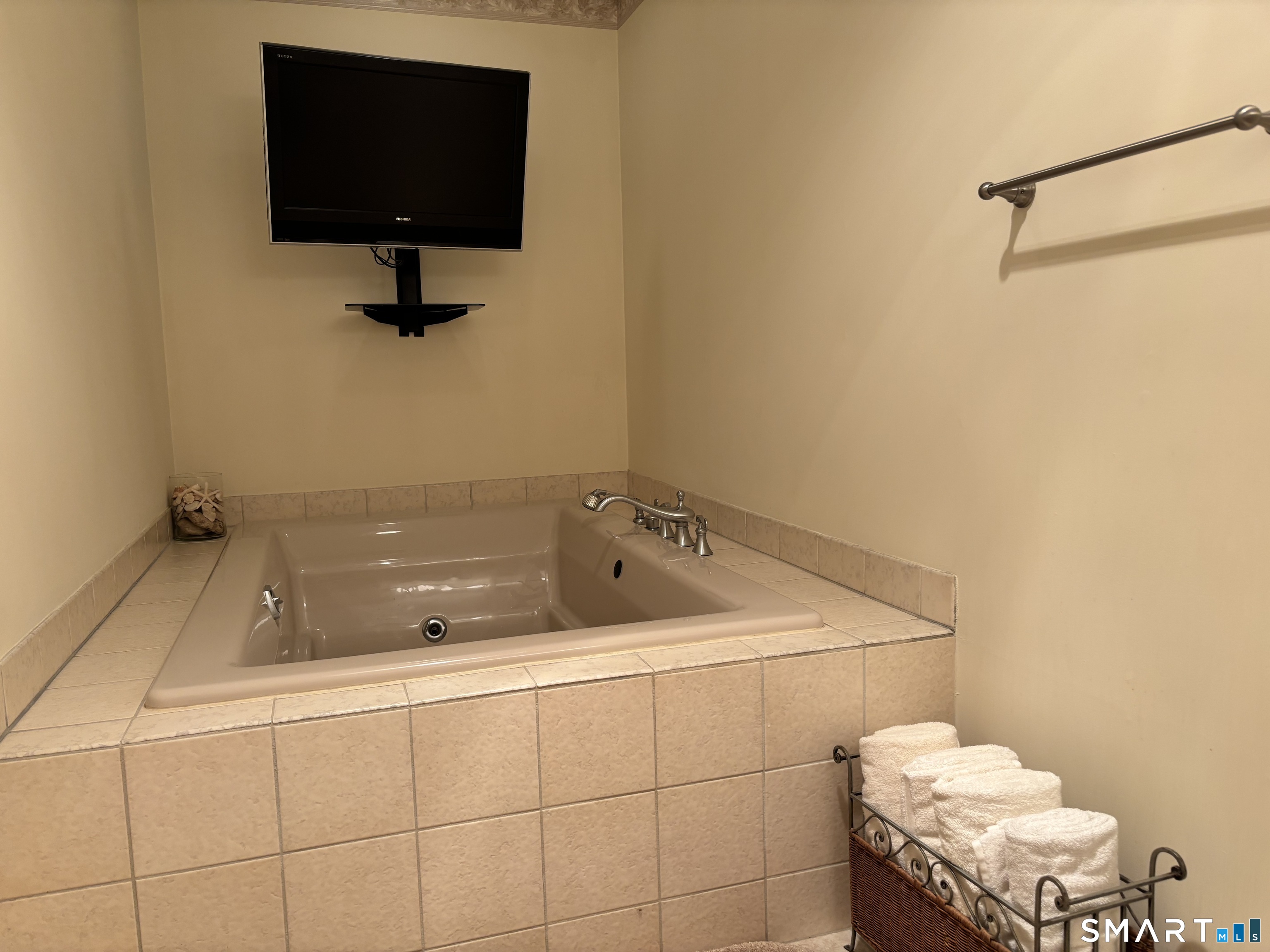 282 Cliffside Drive Torrington CT 06790