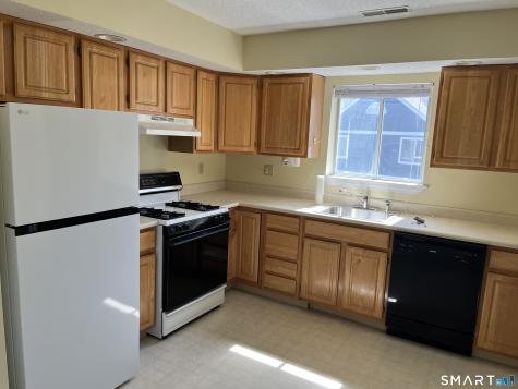 202 Windgate Circle Monroe CT 06468