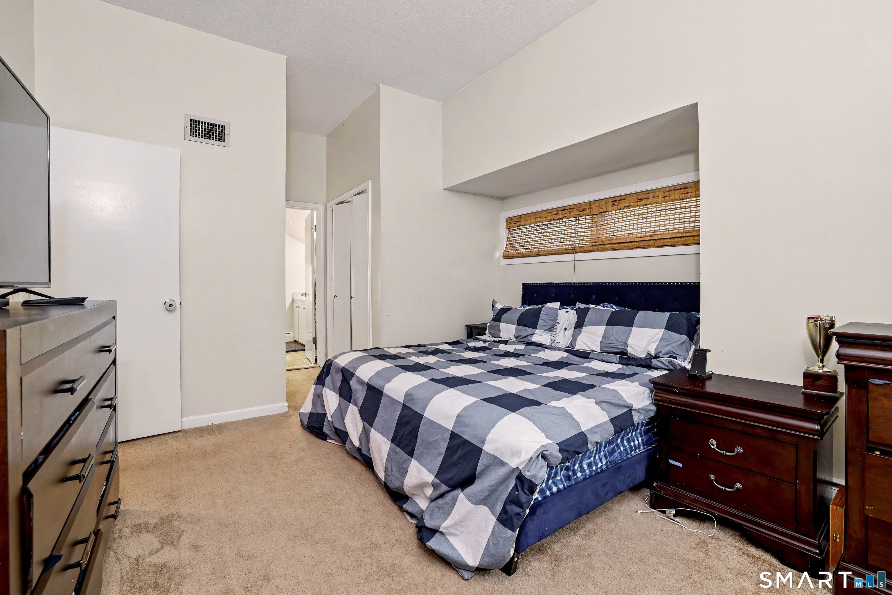 7 Lyle Court Farmington CT 06032