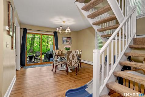 7 Lyle Court Farmington CT 06032