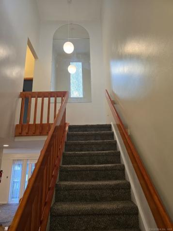 30 Glenview Drive Cromwell CT 06416