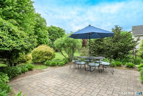 8 Greendale Drive Suffield CT 06078