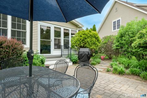8 Greendale Drive Suffield CT 06078