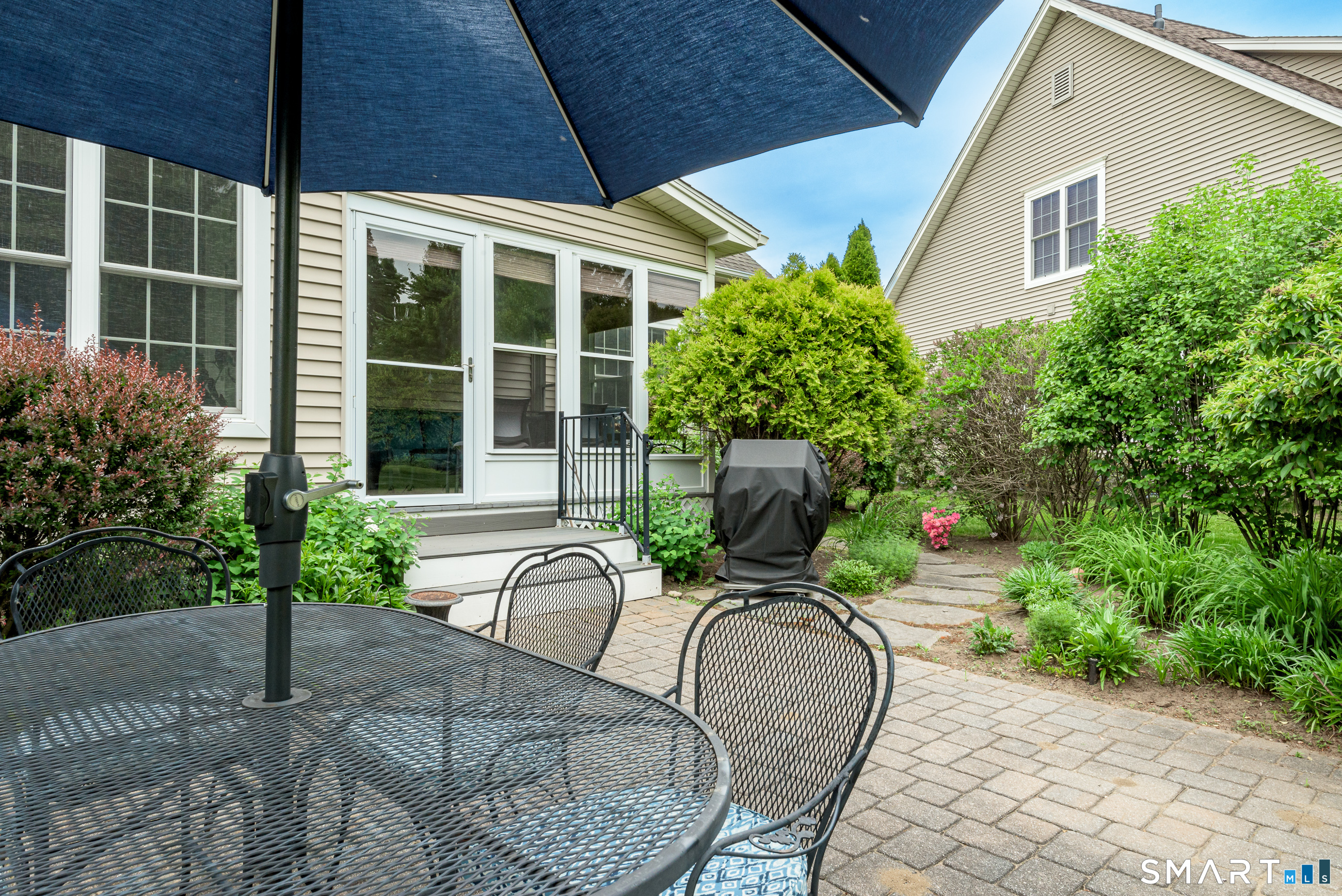 8 Greendale Drive Suffield CT 06078