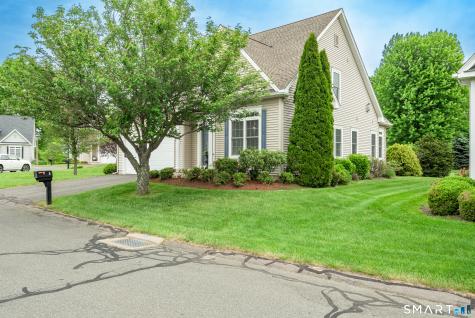 8 Greendale Drive Suffield CT 06078