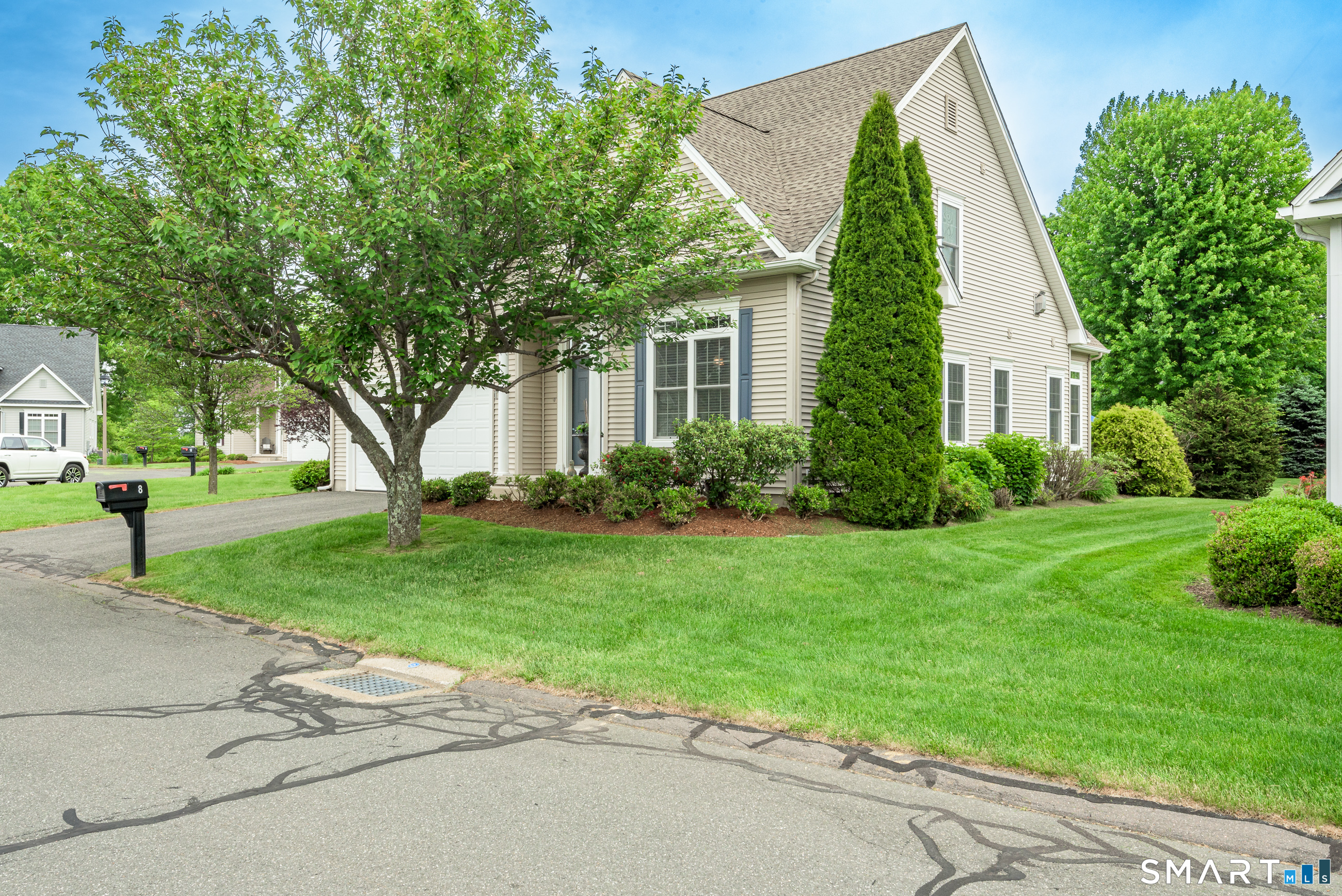 8 Greendale Drive Suffield CT 06078