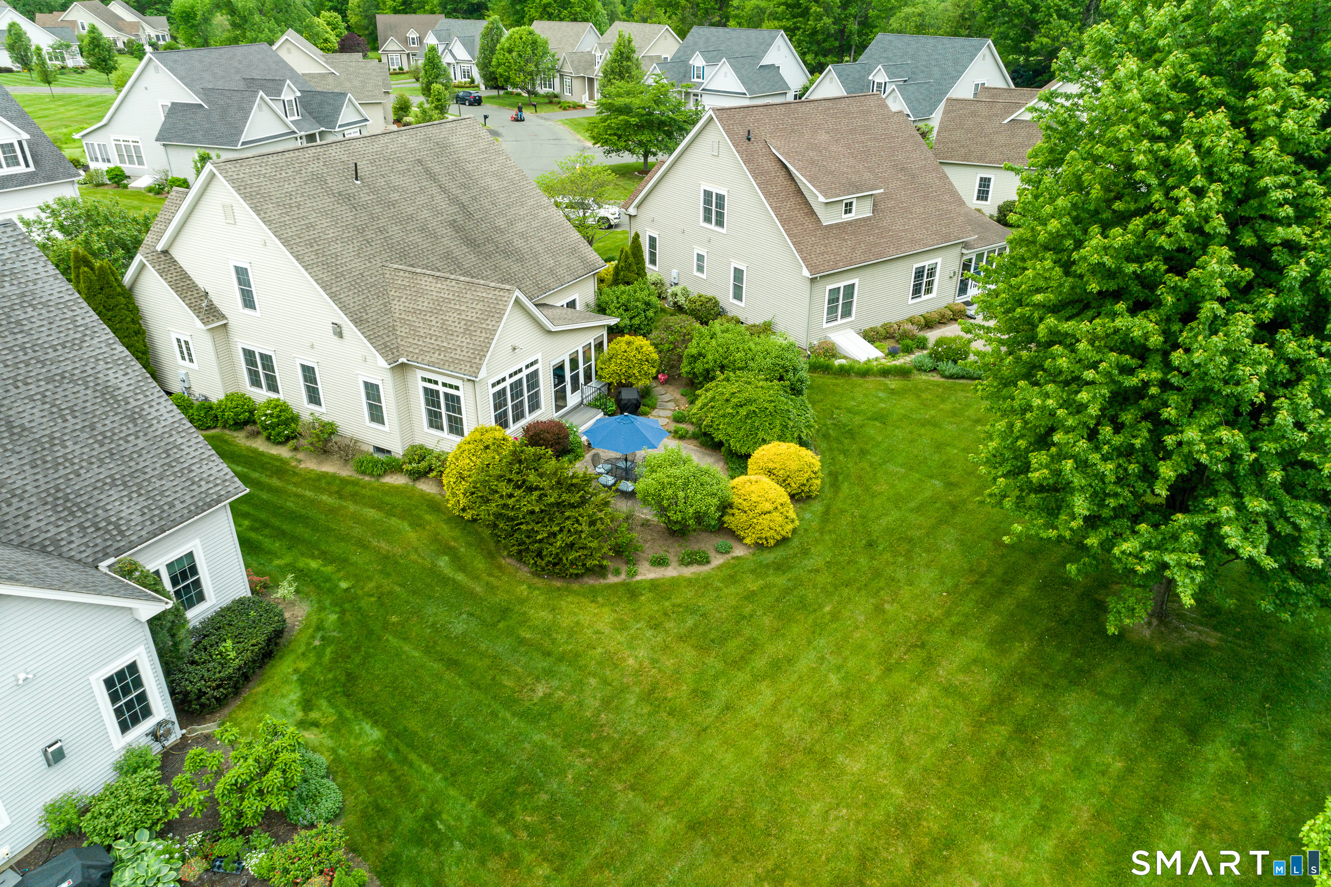 8 Greendale Drive Suffield CT 06078