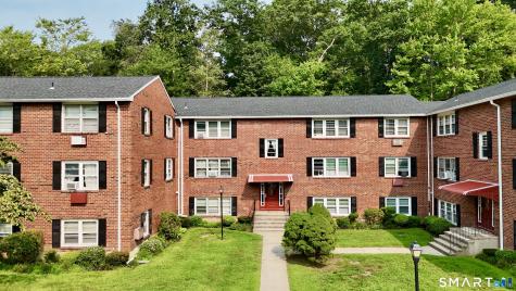54 Briarwood Lane Branford CT 06405