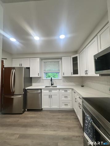 54 Briarwood Lane Branford CT 06405