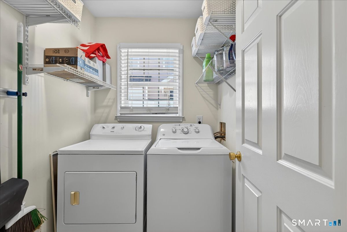 220 Castle Avenue Fairfield CT 06825