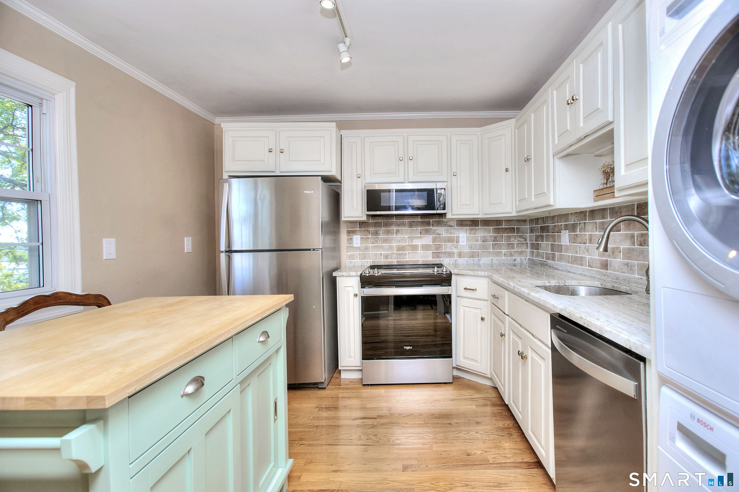 245 Unquowa Road Fairfield CT 06824