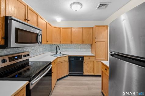 378 Meridian St Extension Groton CT 06340
