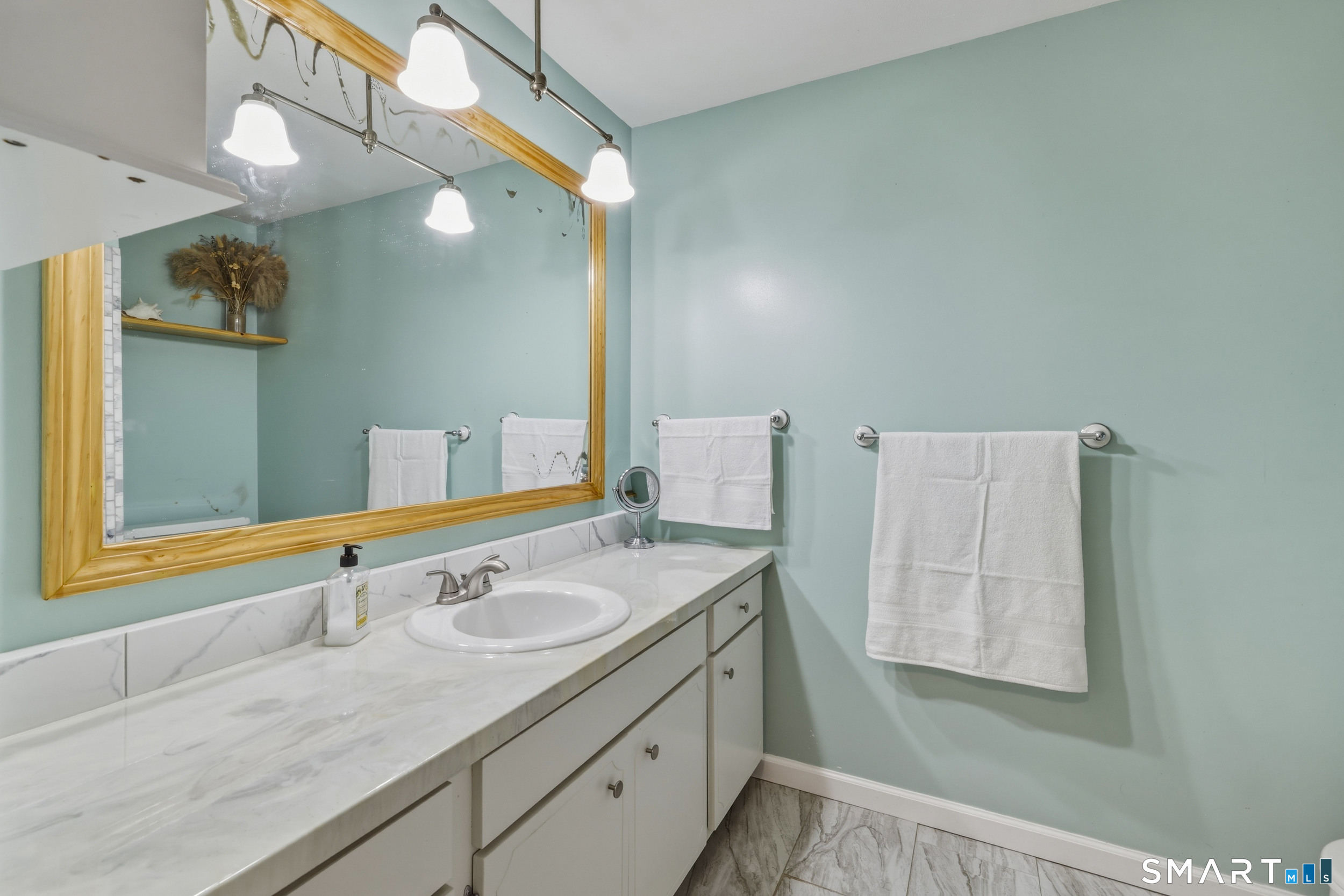 209 Cedar Hollow Drive Rocky Hill CT 06067