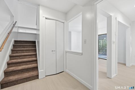 18 Sycamore Lane Avon CT 06001