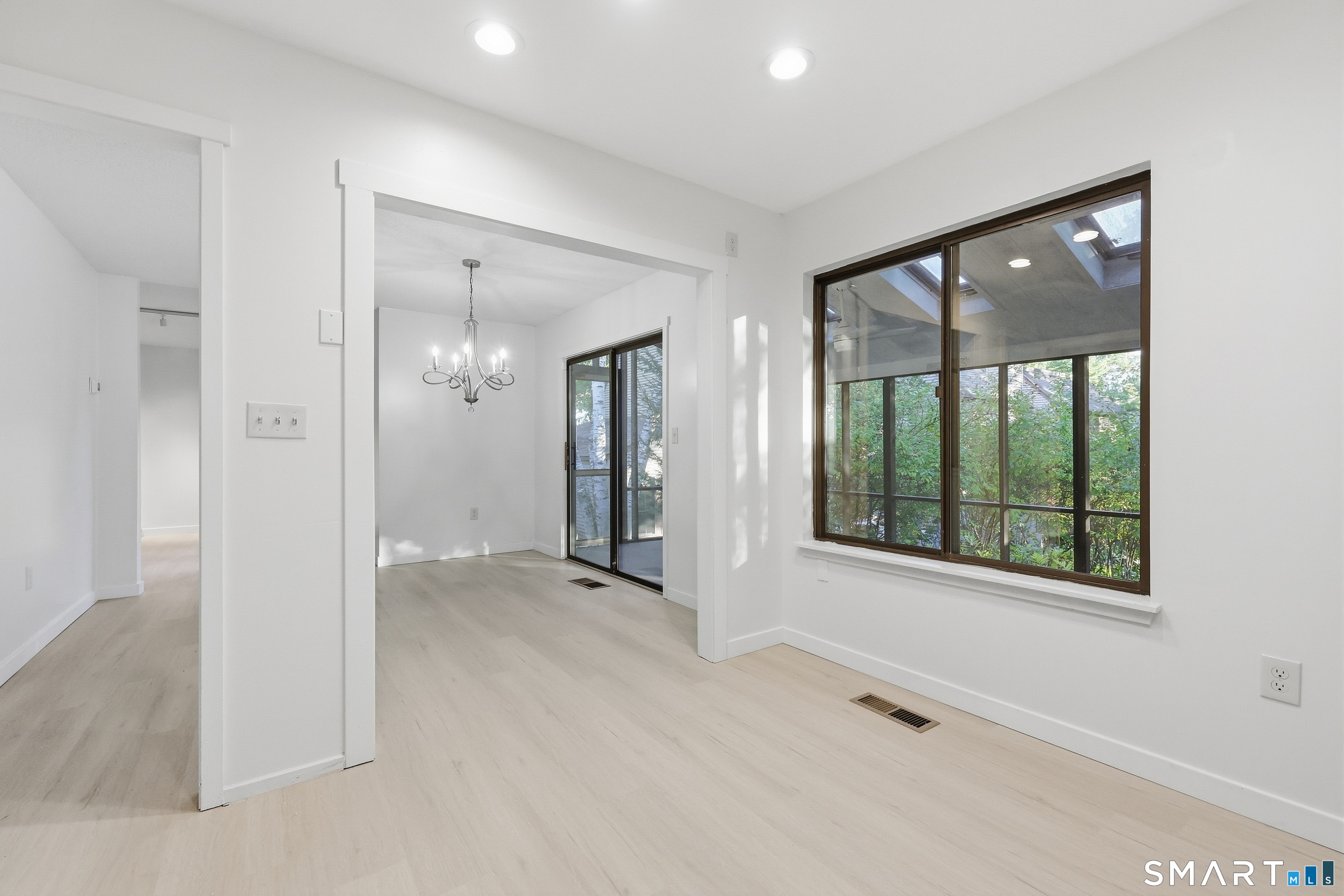 18 Sycamore Lane Avon CT 06001