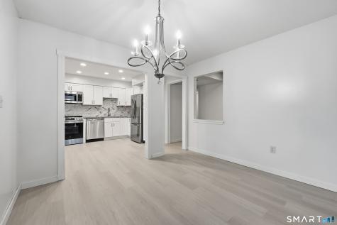 18 Sycamore Lane Avon CT 06001