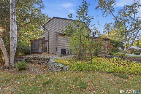 18 Sycamore Lane Avon CT 06001