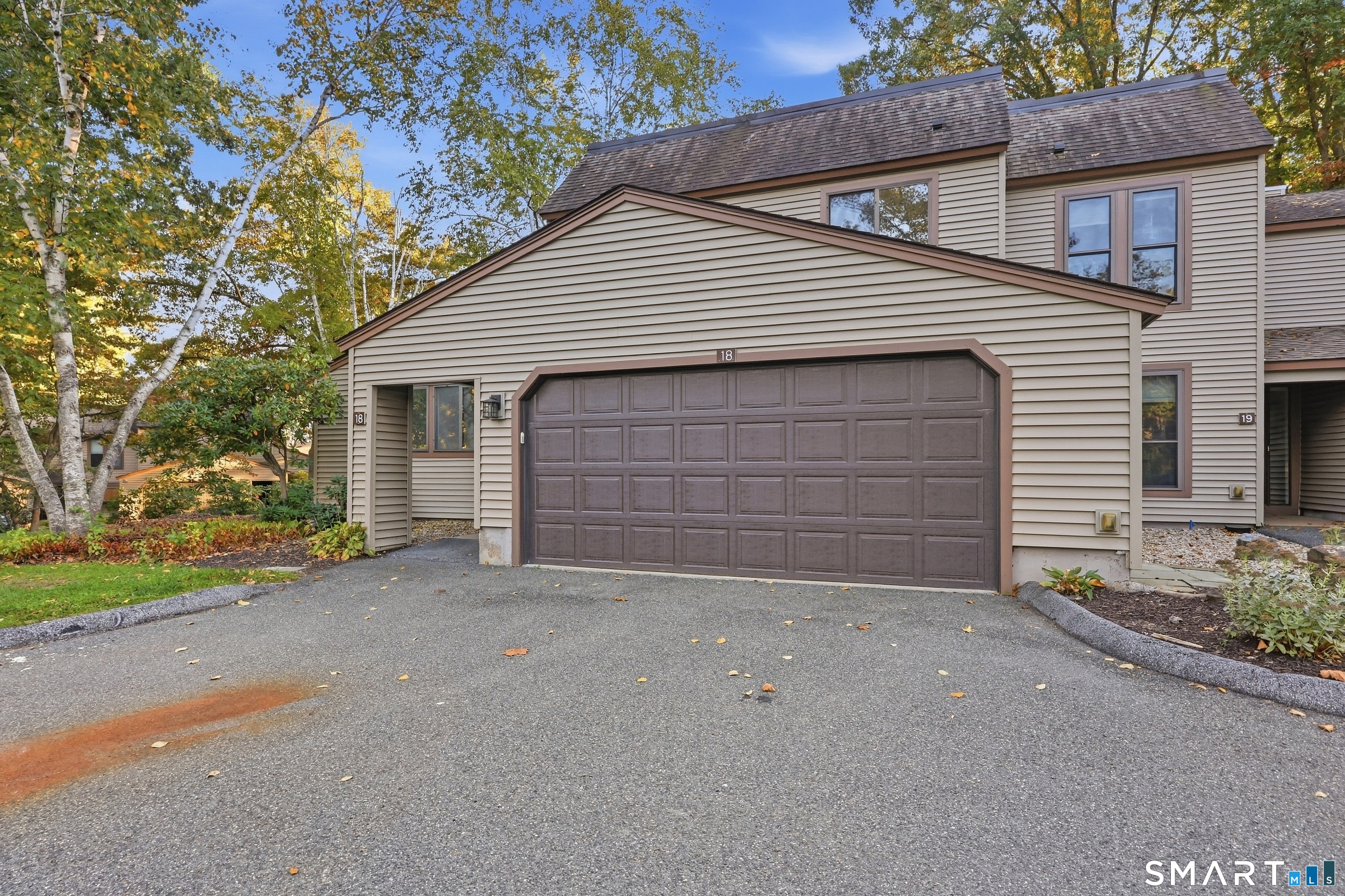 18 Sycamore Lane Avon CT 06001