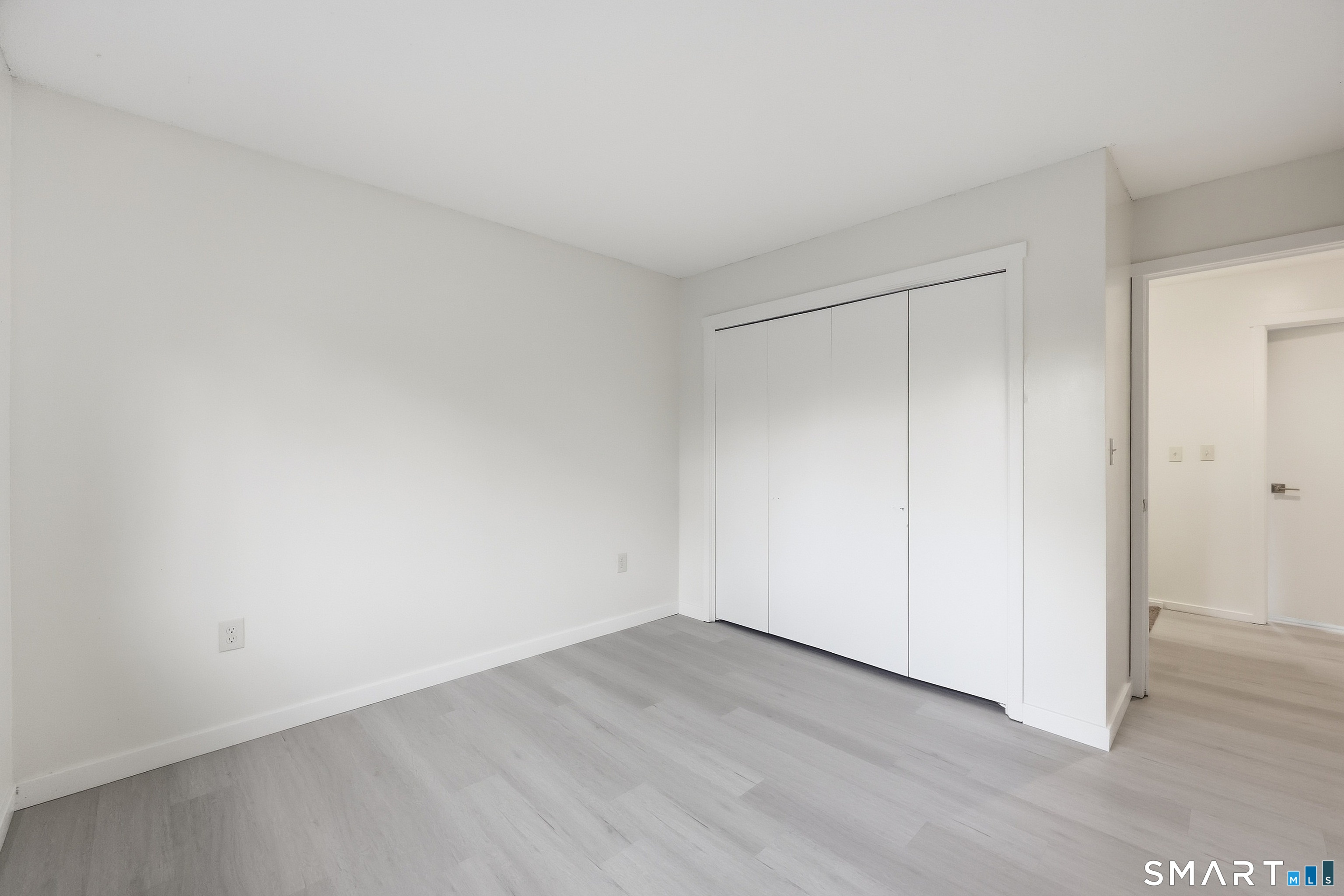 18 Sycamore Lane Avon CT 06001