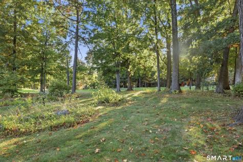 18 Sycamore Lane Avon CT 06001