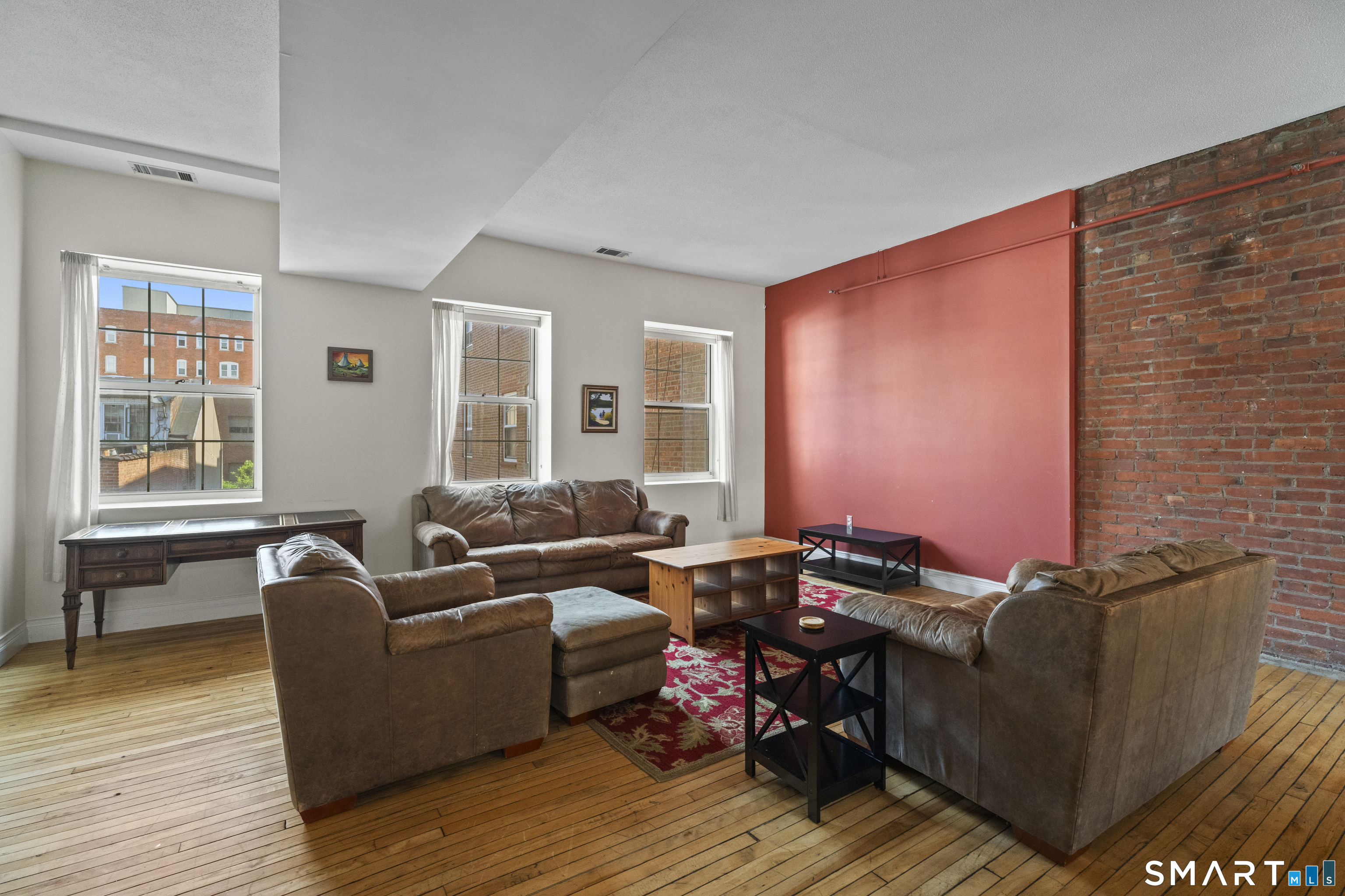 196 Crown Street New Haven CT 06510