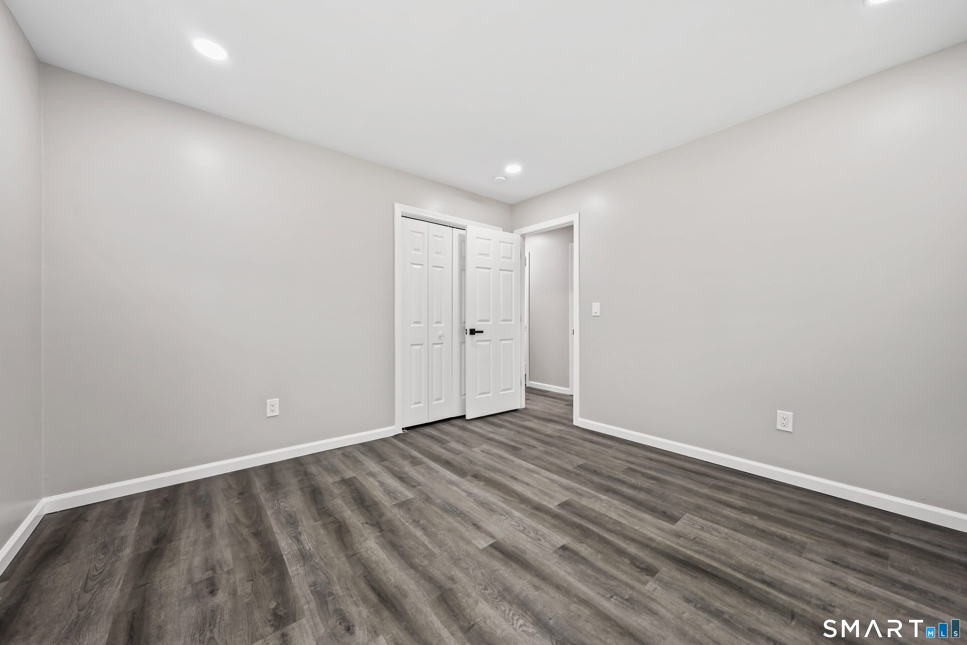 371 Dunfey Lane Windsor CT 06095
