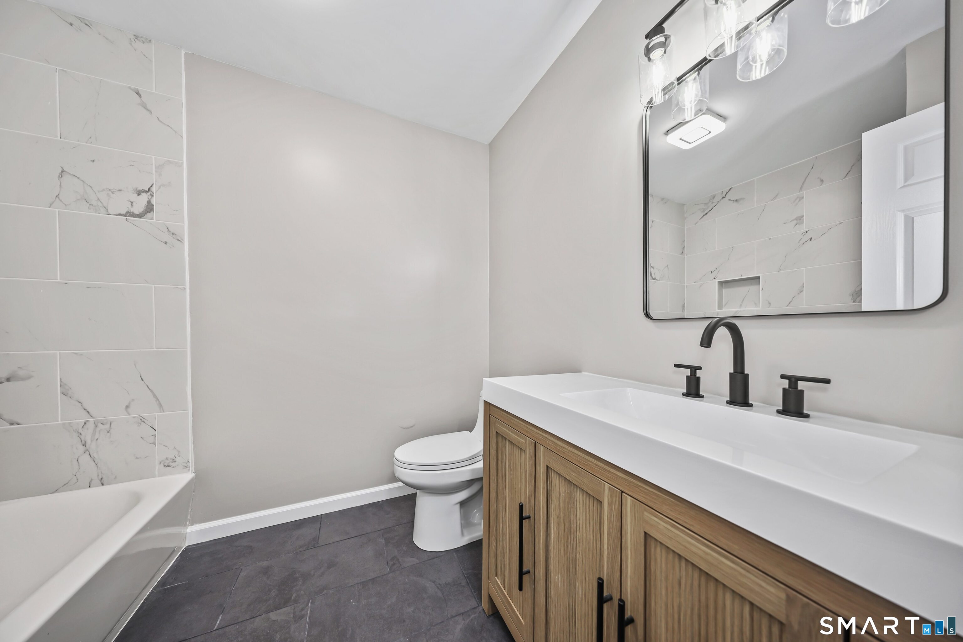 371 Dunfey Lane Windsor CT 06095